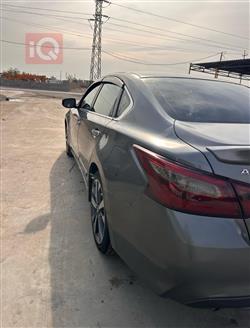 نيسان ألتيما